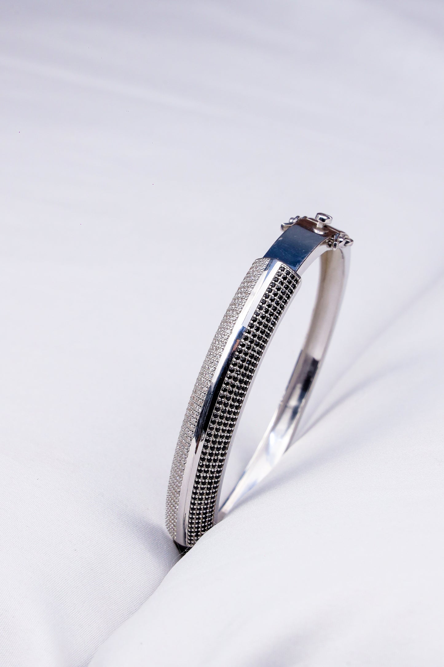 Elegant Dual-Tone Silver Bracelet with Textured Detailing