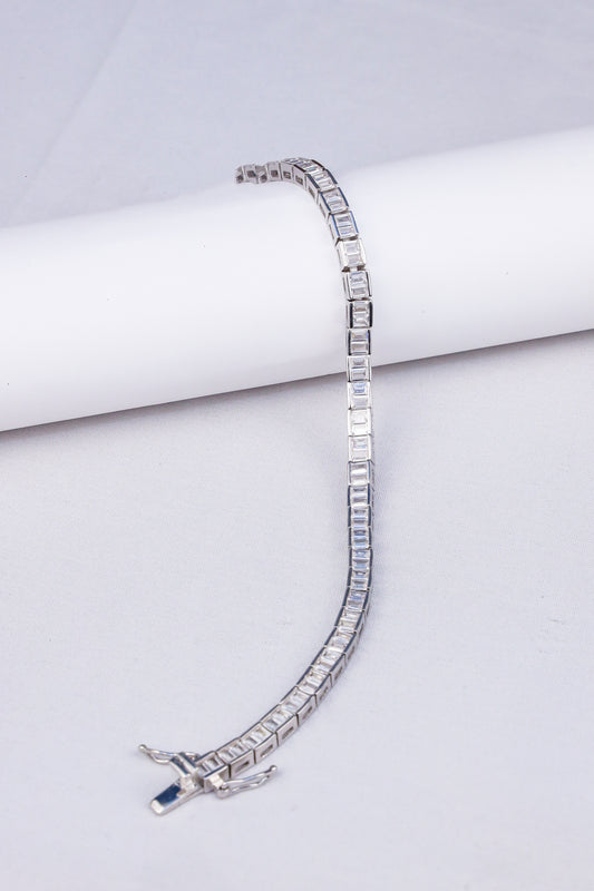 Elegant Silver Box Chain Bracelet