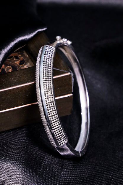 Elegant Dual-Tone Silver Bracelet with Textured Detailing